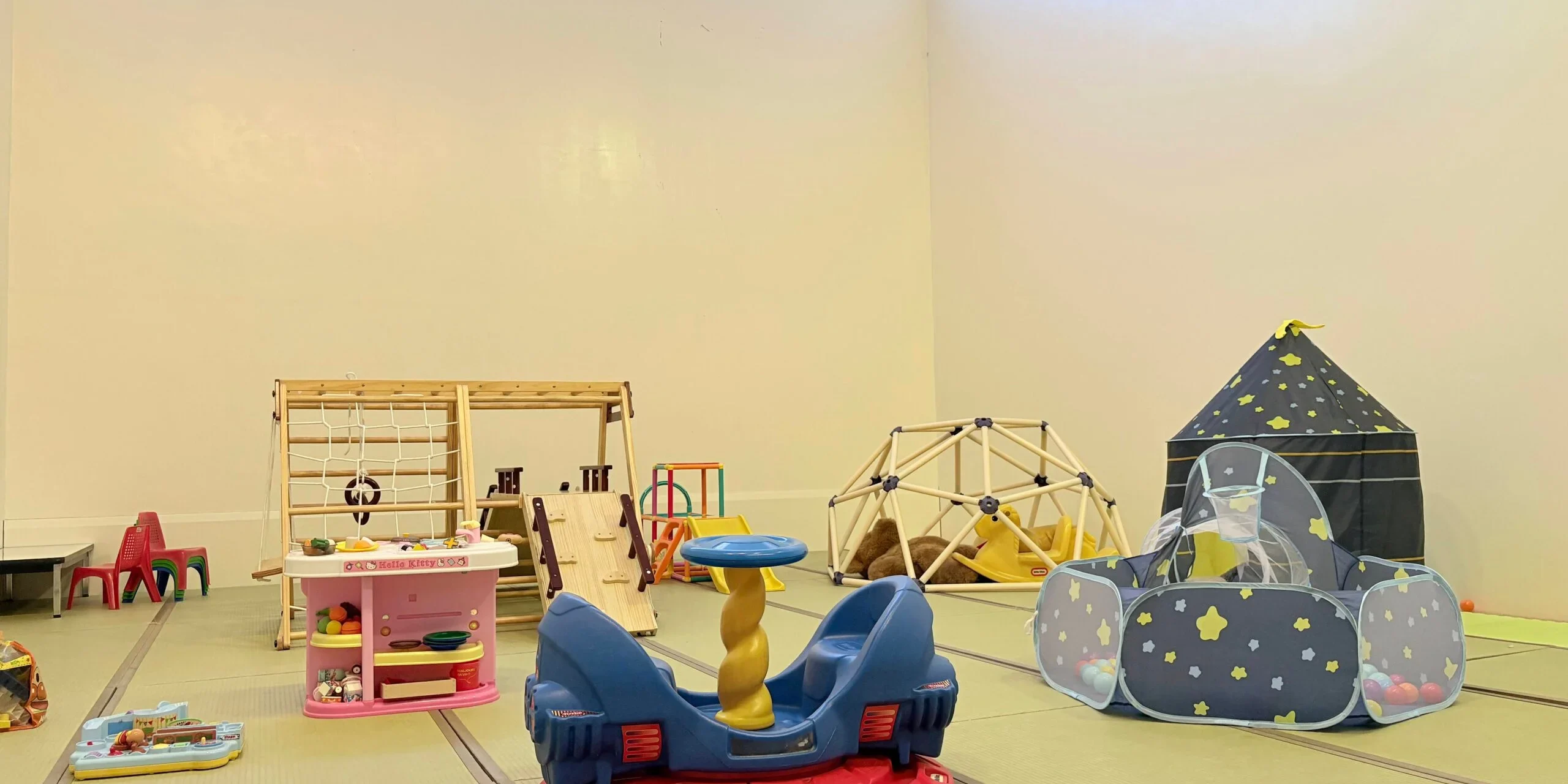 kids-room-scaled